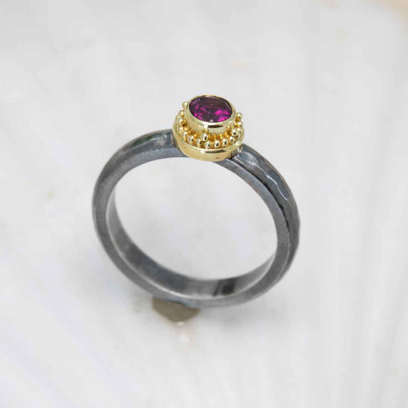 Garnet Marianas Ring