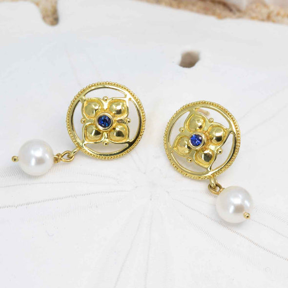 Blue sapphire and pearl earrings in granulated 18K gold