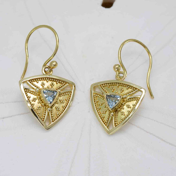 Aquamarine trinity earrings in 18K granulated gold