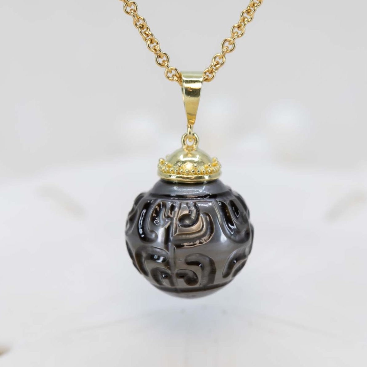 Hand-carved Tahitian Black Pearl Pendant 5