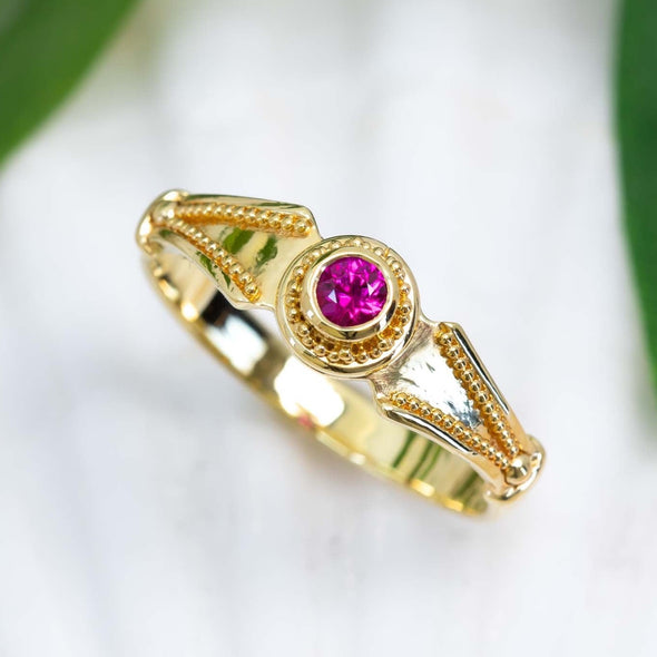 Ruby Classical Ring 2