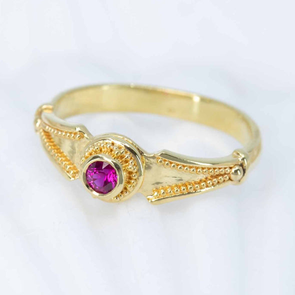 Ruby Classical Ring 2