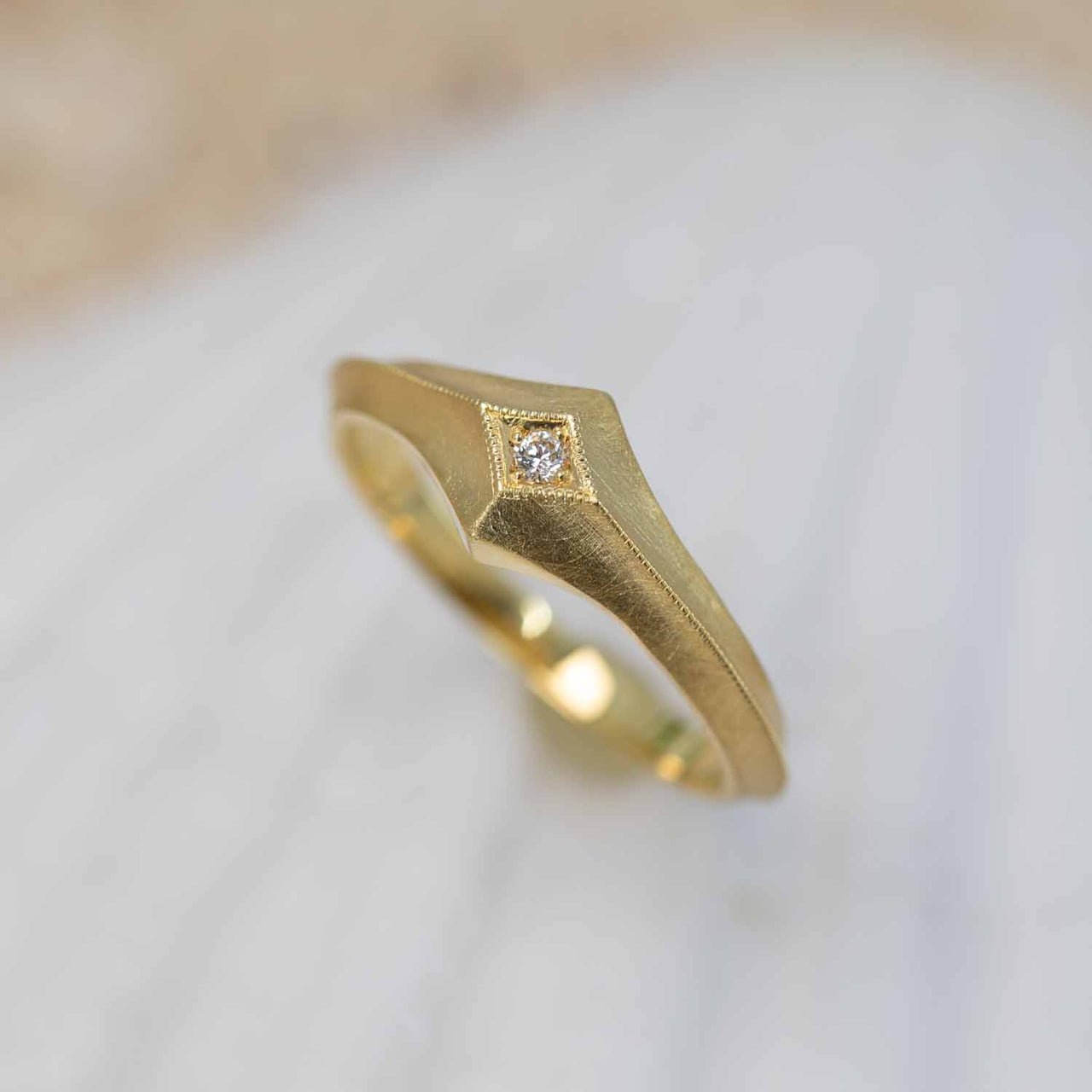 Diamond Atlantis Band in 18K Treasure Gold