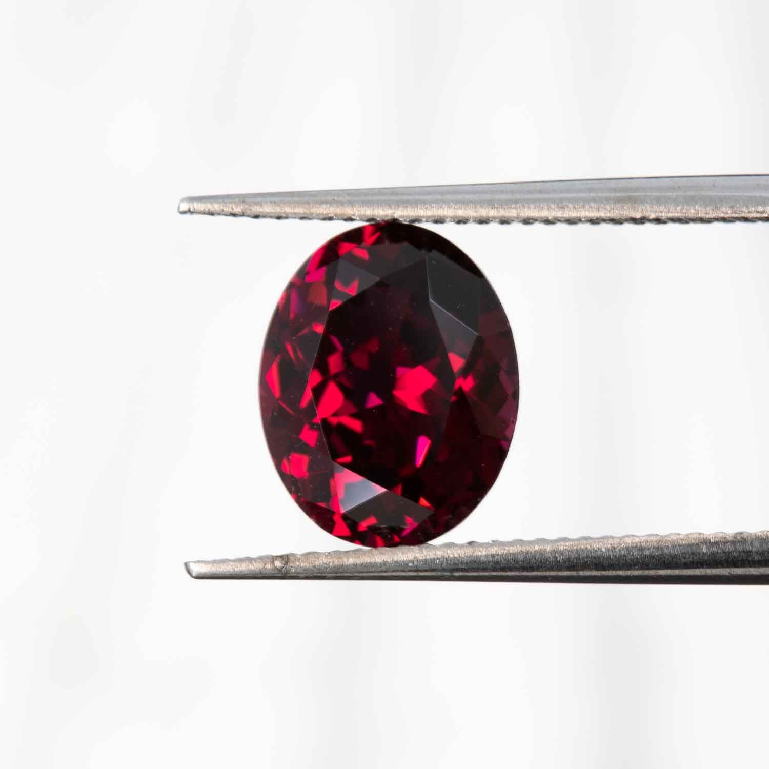 Garnet Oval 2.68cts