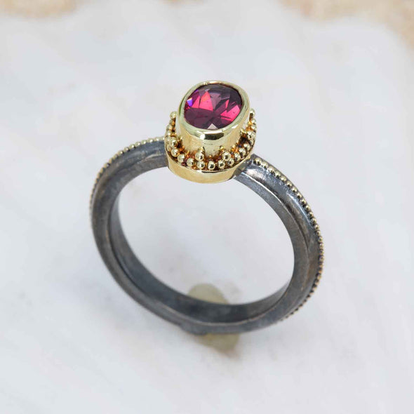 Garnet Marianas Ring