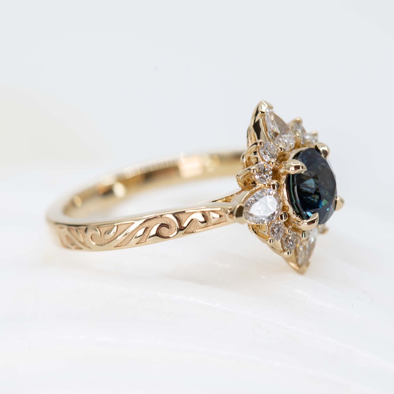 Moana Ring- 1.25ct Blue Sapphire 