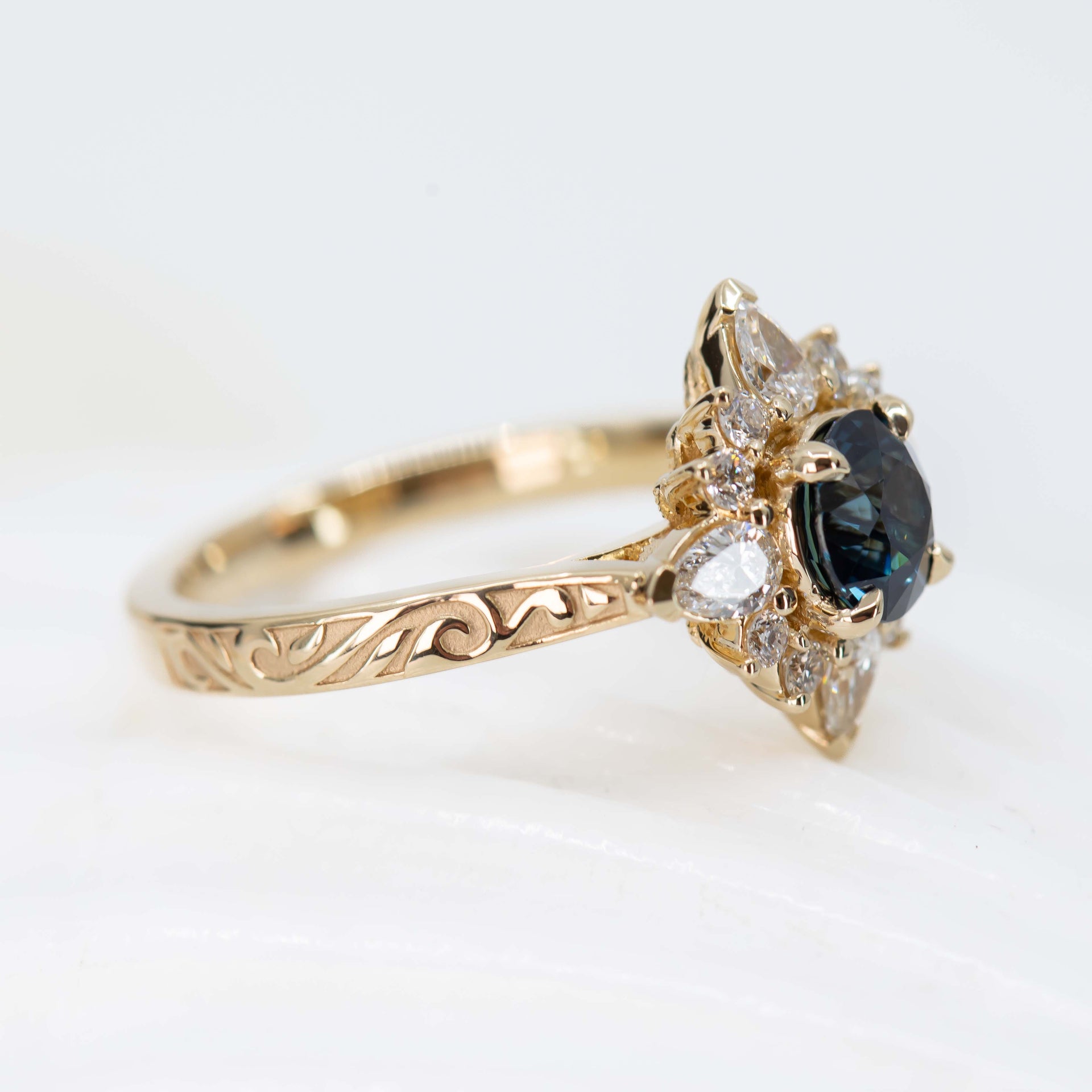 Moana Ring- 1.25ct Blue Sapphire 