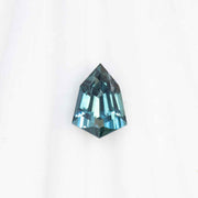 Shield-cut blue sapphire 1.07ct