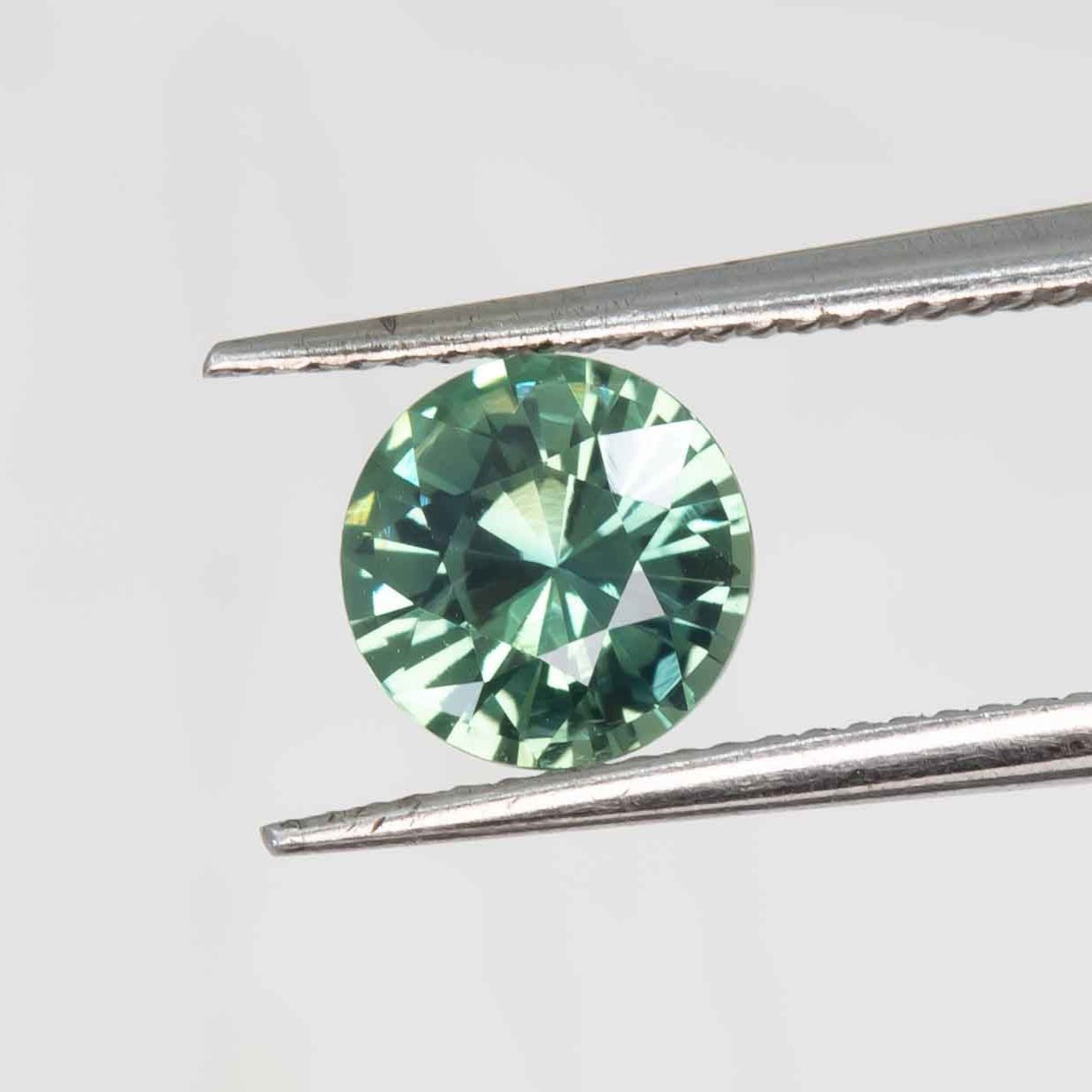 Light Green Sapphire 1.03cts