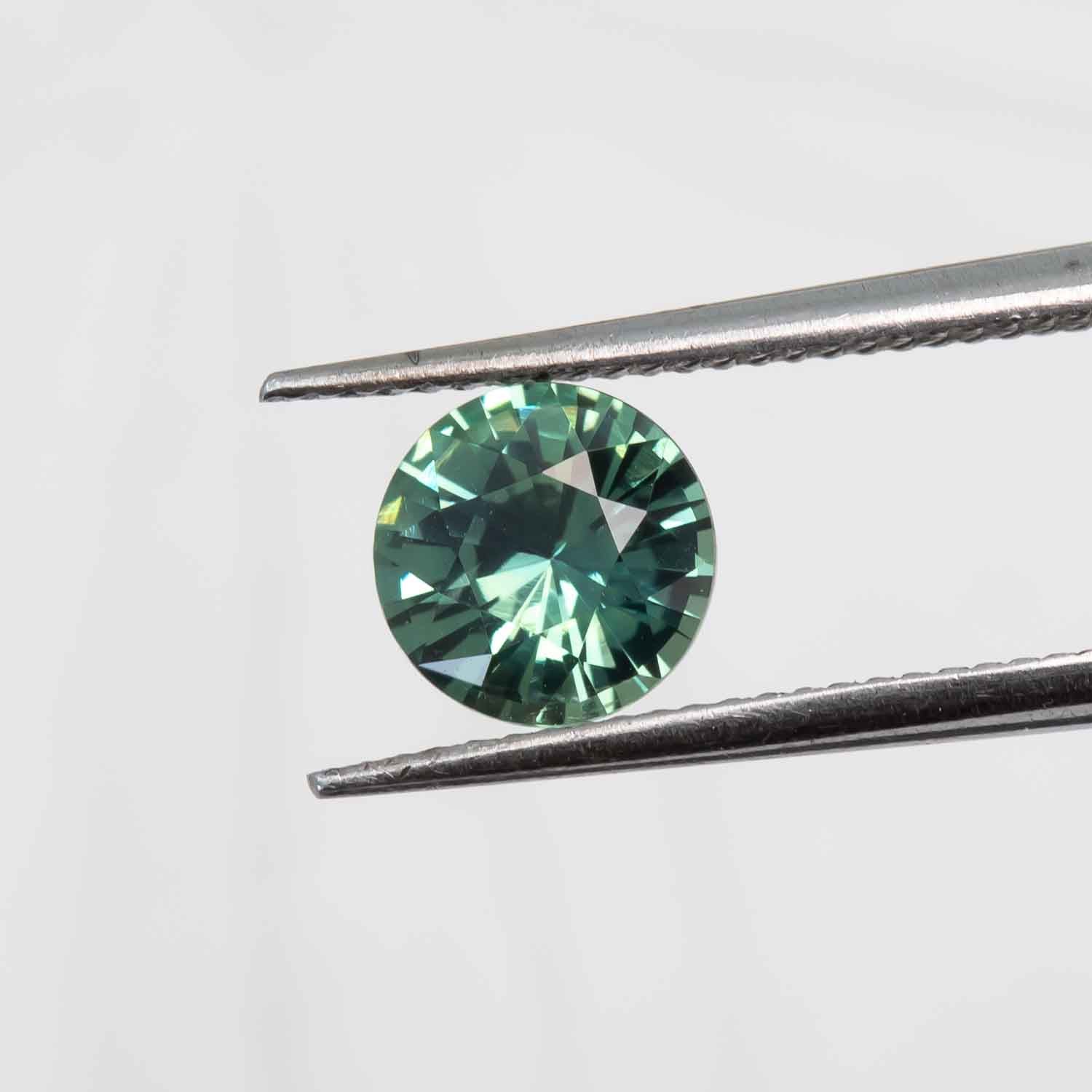 Light Green Sapphire 1.03cts