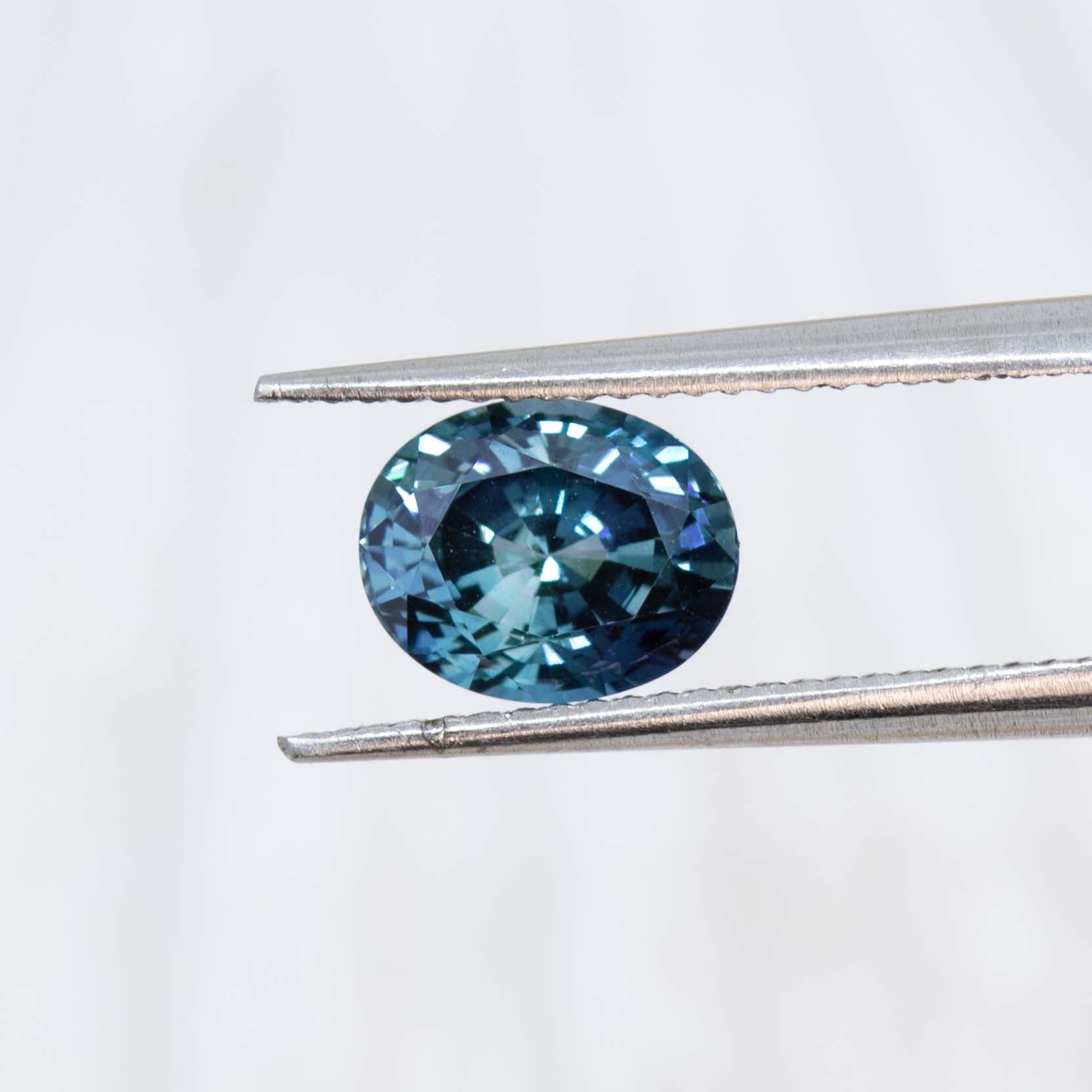 Oval blue sapphire 1.43ct