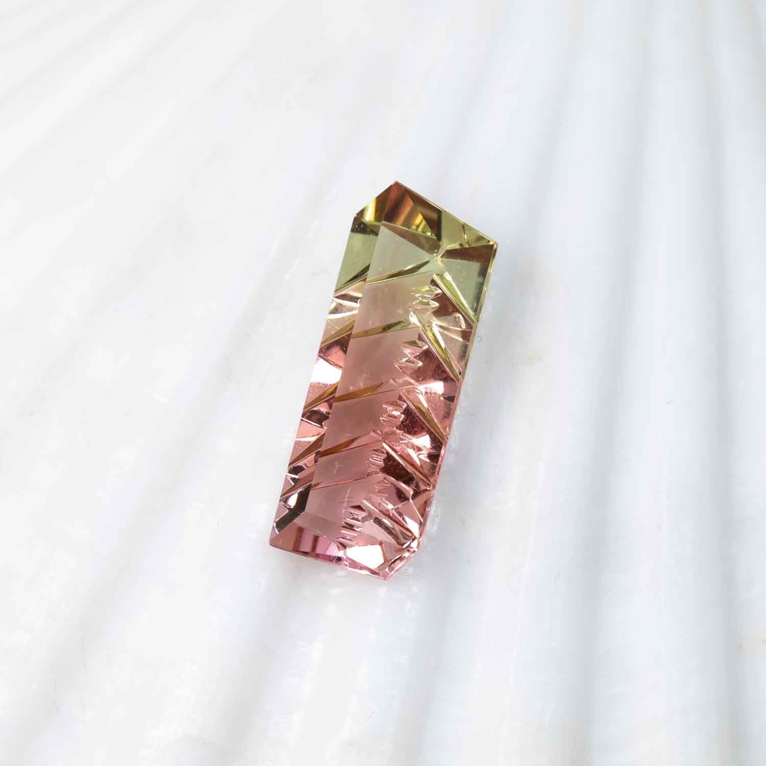 Sunset tourmaline by Tom Munsteiner 6.37ct