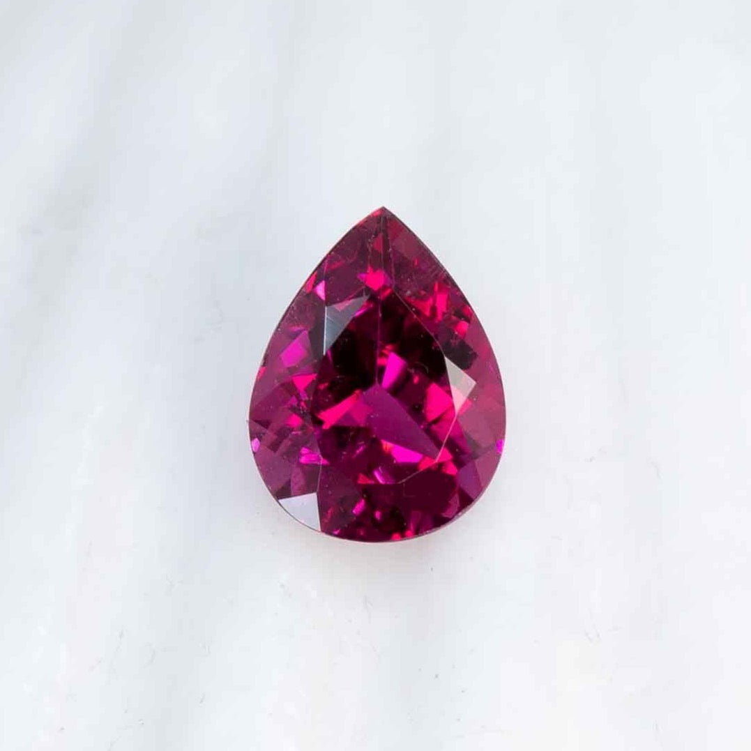 Raspberry tourmaline pear-cut 1.71ct