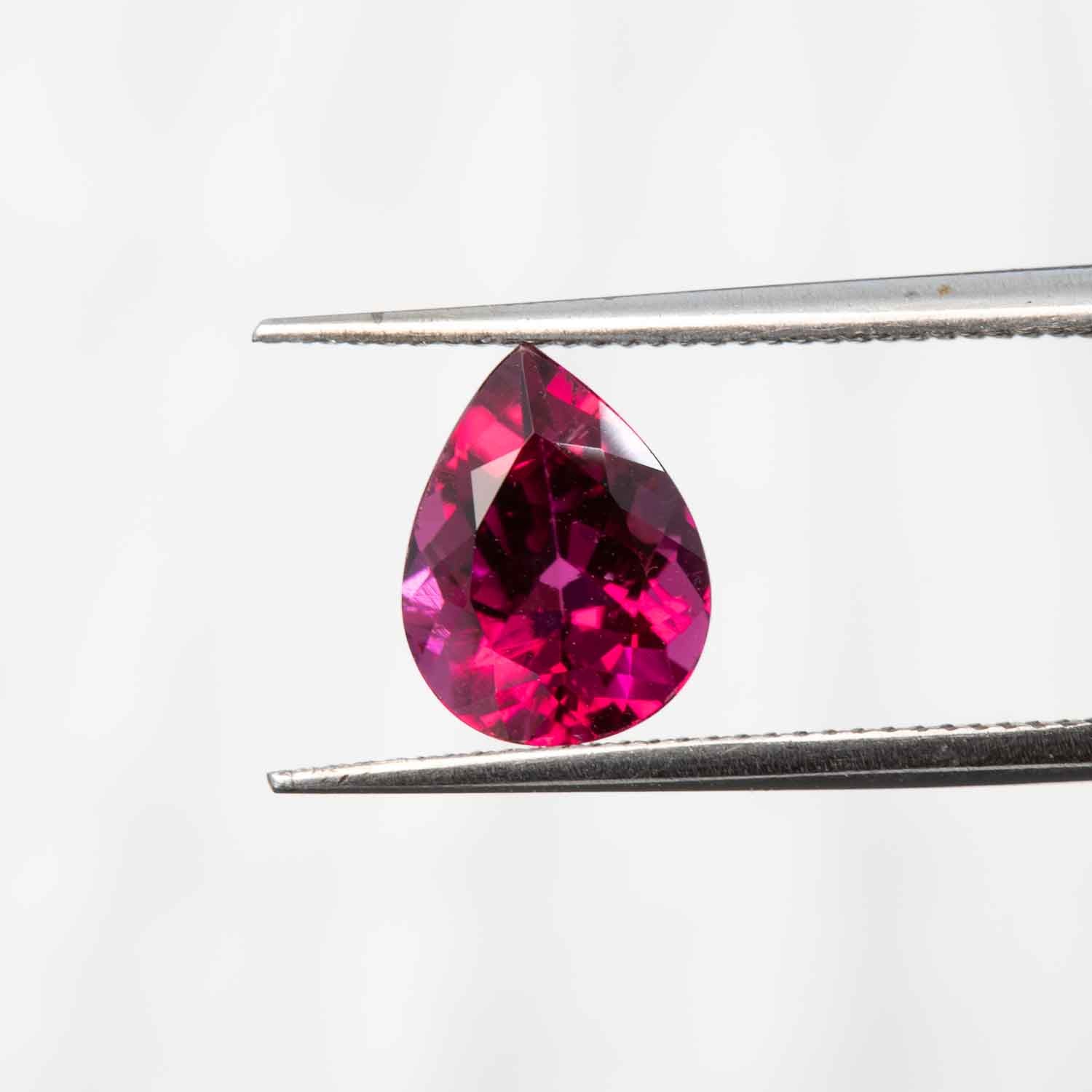 Raspberry tourmaline pear-cut 1.71ct