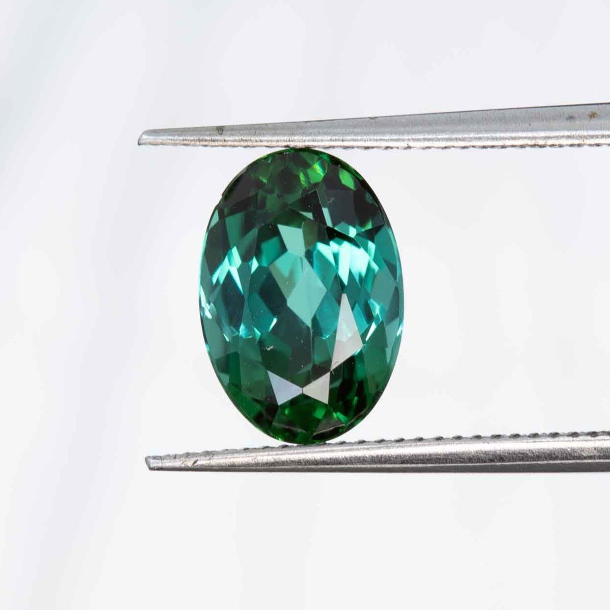 Blue-Green Tourmaline oval 2.52cts