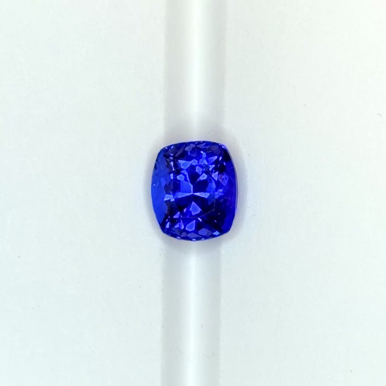 4.19ct cushion cut tanzanite