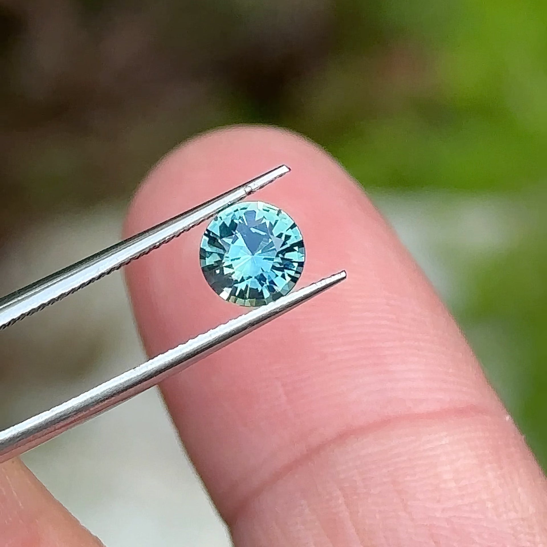 Light Green Sapphire 1.03cts