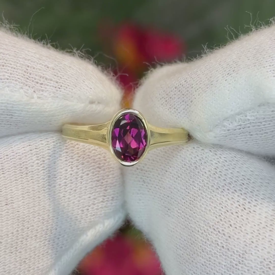 Shipwrecked Atlantis Garnet Ring
