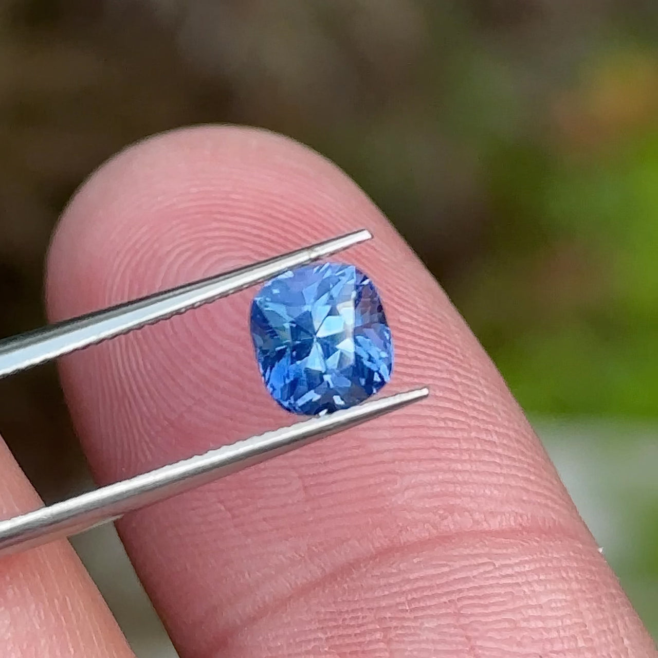 Periwinkle sapphire 1.58ct