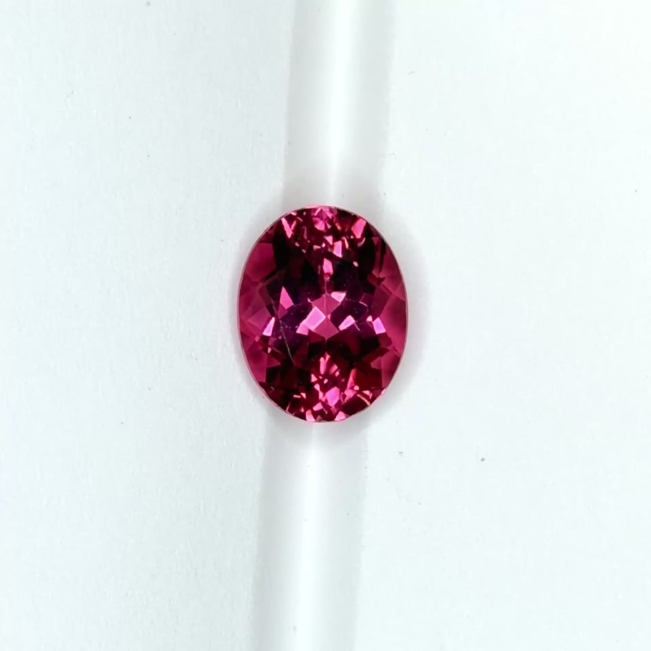 Oval Pink Tourmaline (4.20ct)