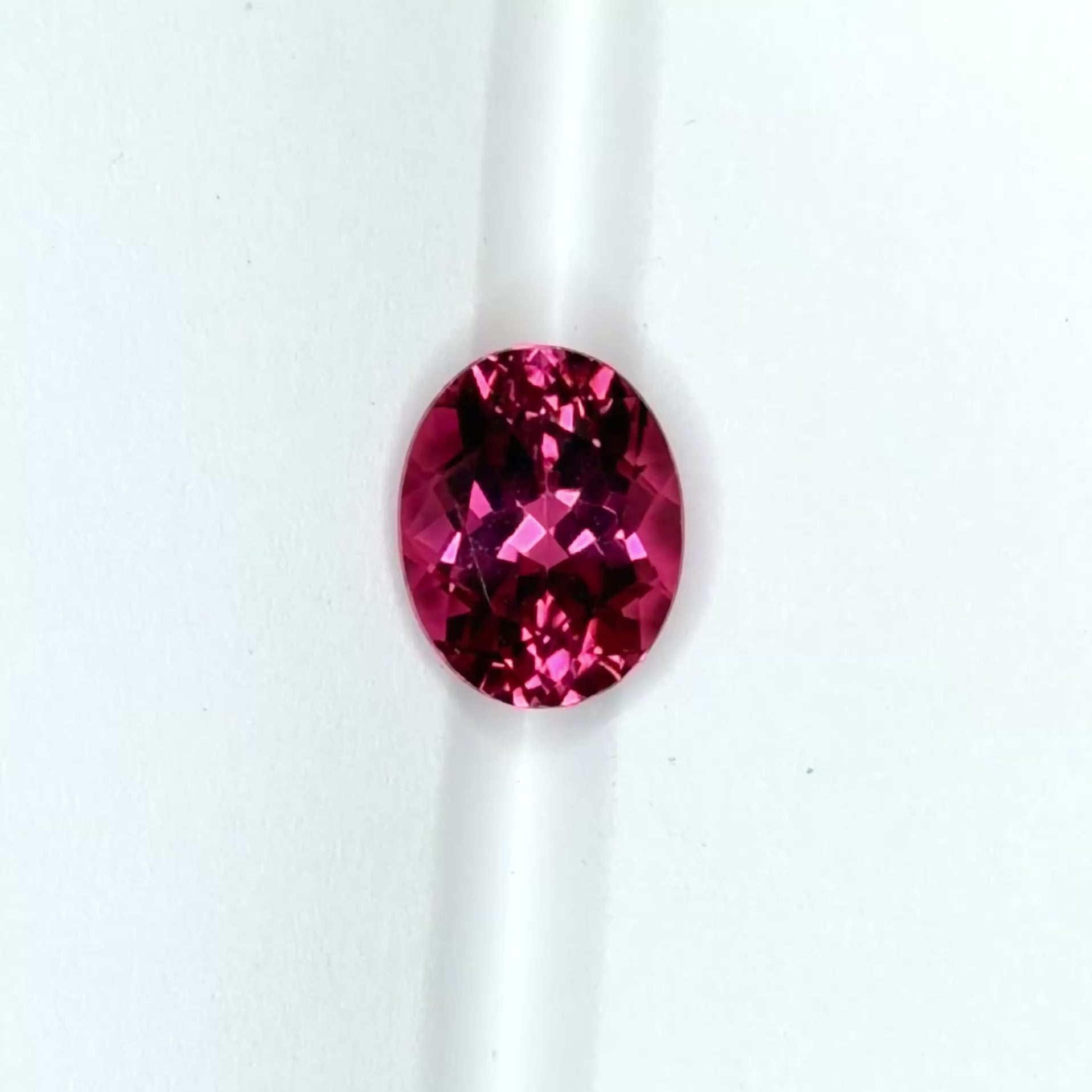 Oval Pink Tourmaline (4.20ct)