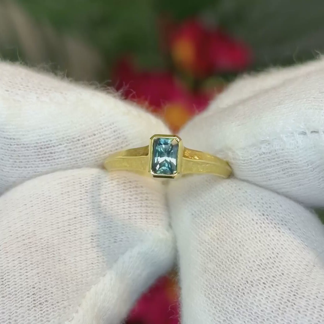 Shipwrecked Atlantis Ring- 0.45ct Sapphire