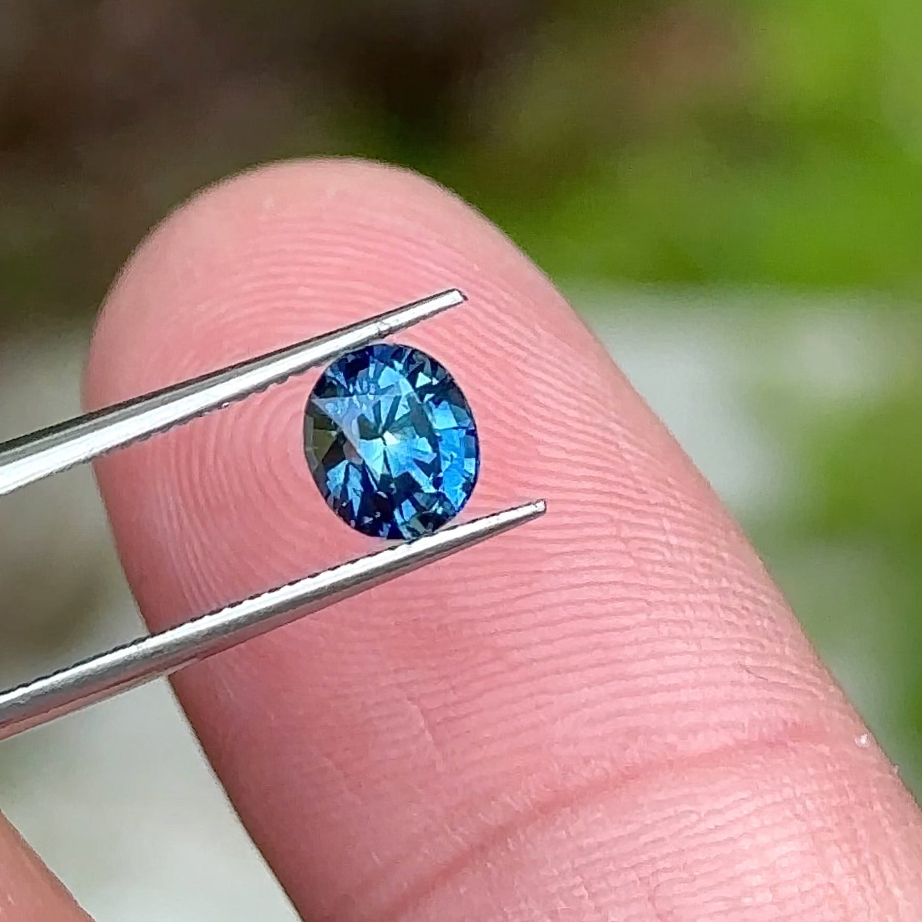 Bright Blue Sapphire 1.28cts