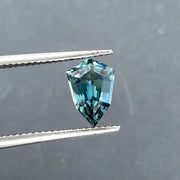 Shield-cut blue sapphire 1.07ct